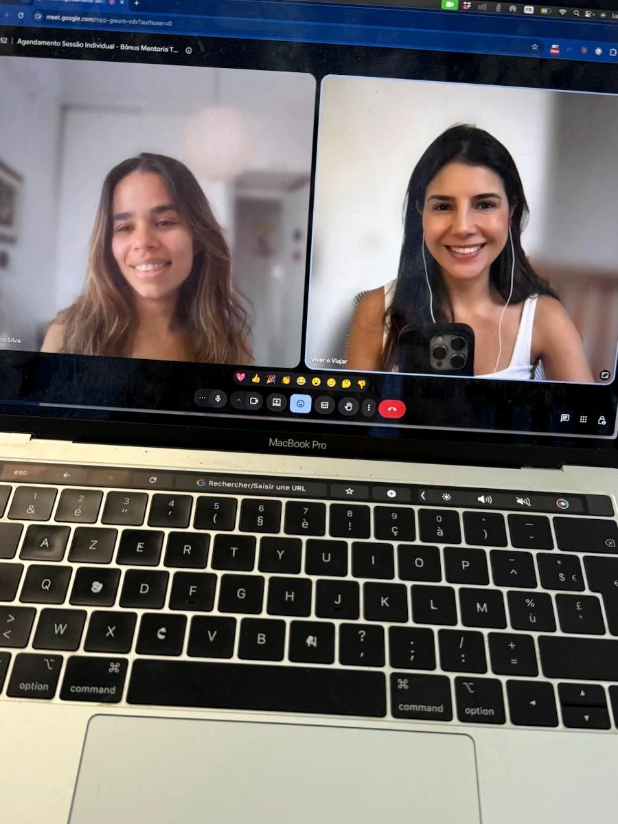 Atendimento online do Viver e Viajar